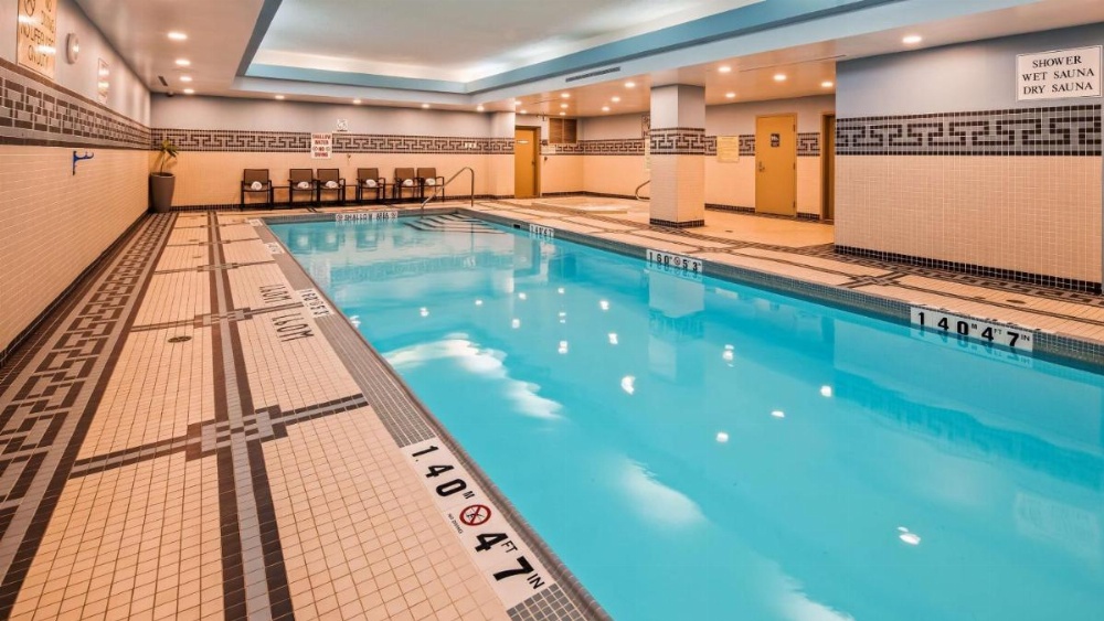 Best Western Premier Toronto Airport Carlingview Hotel Image 7
