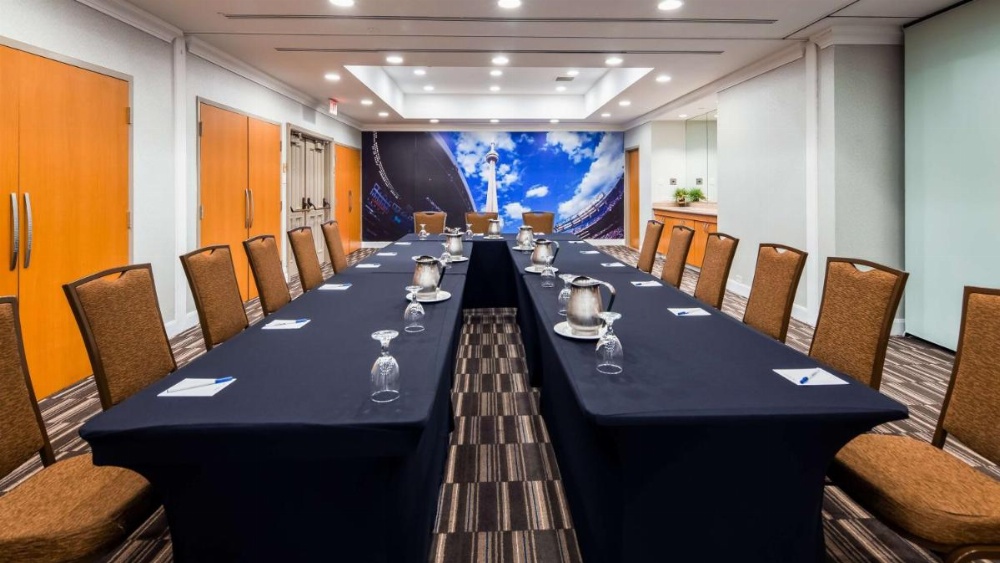 Best Western Premier Toronto Airport Carlingview Hotel Image 15
