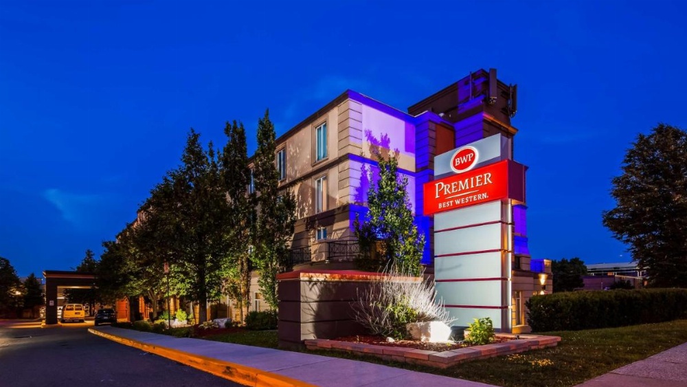 Best Western Premier Toronto Airport Carlingview Hotel Image 18